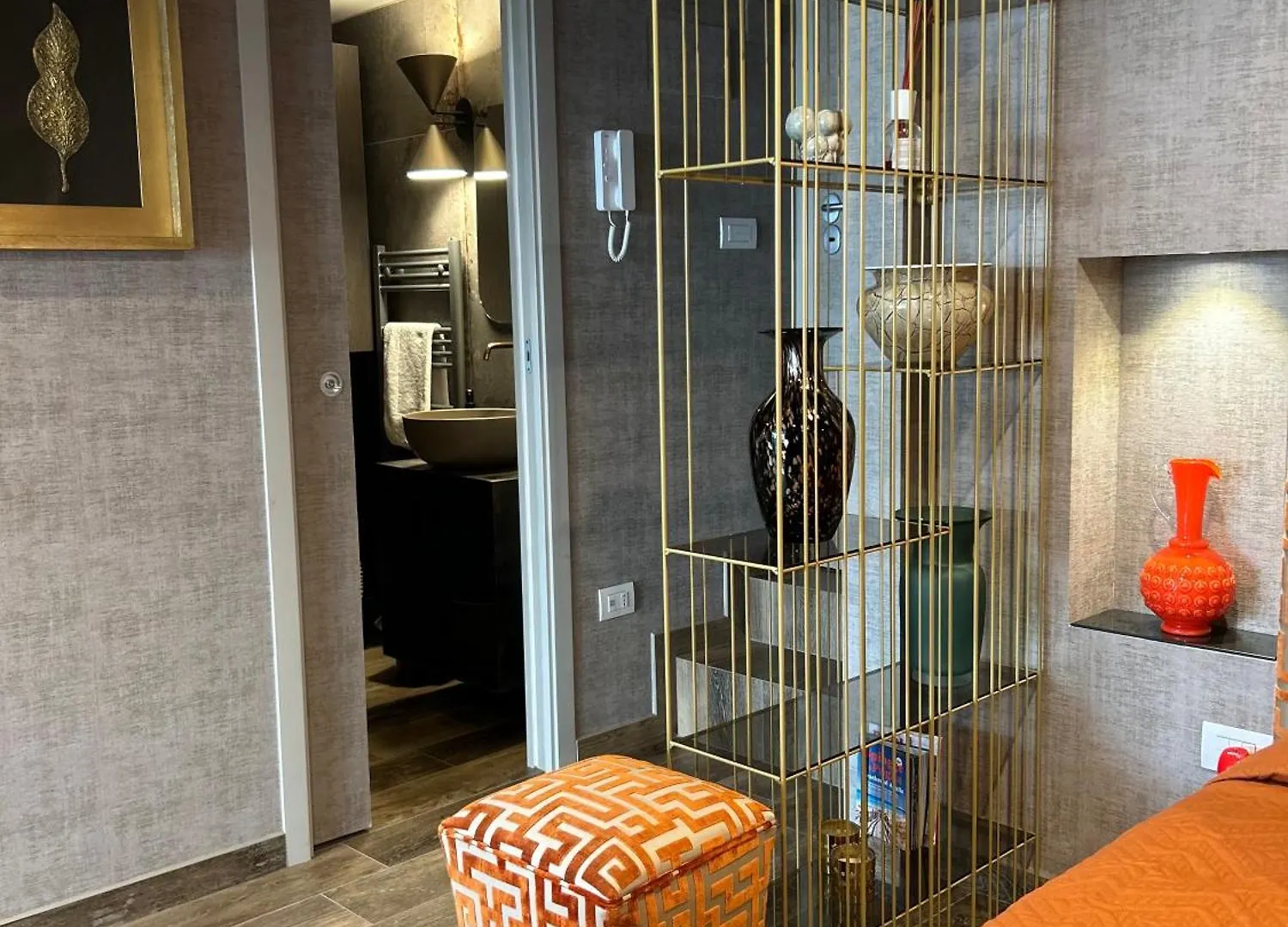 Portrait Luxury Loft Daire Bari